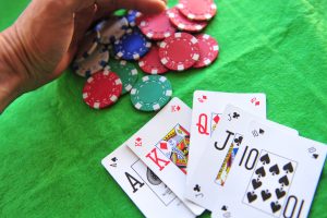 What Is It That Makes Online Casinos So Popular?