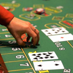 How to Become a Pro at Casino Betting on Poker